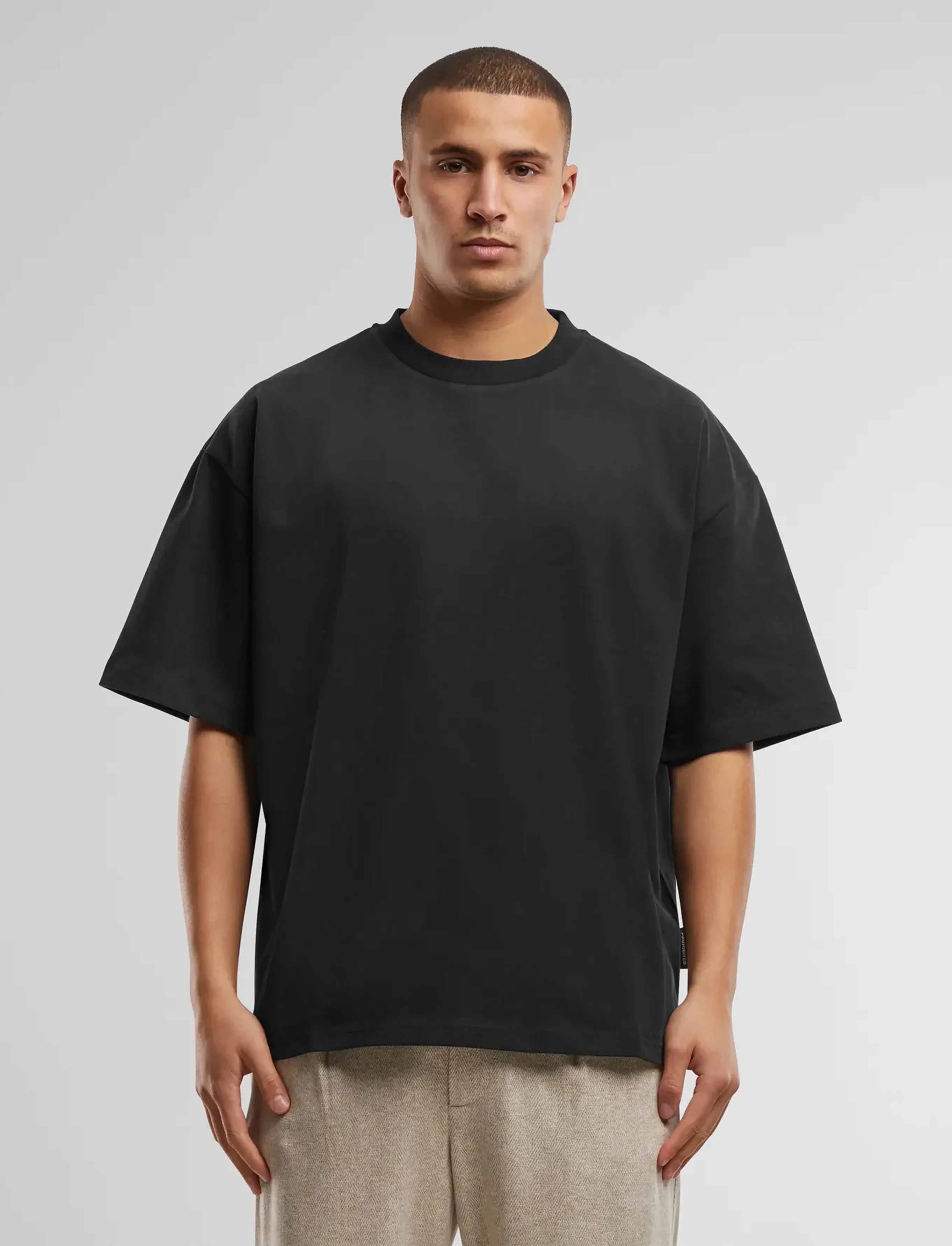 [Standard Template] T-shirt